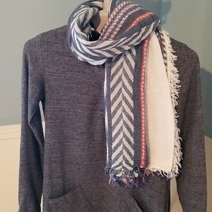 Fashion Scarf from Roots